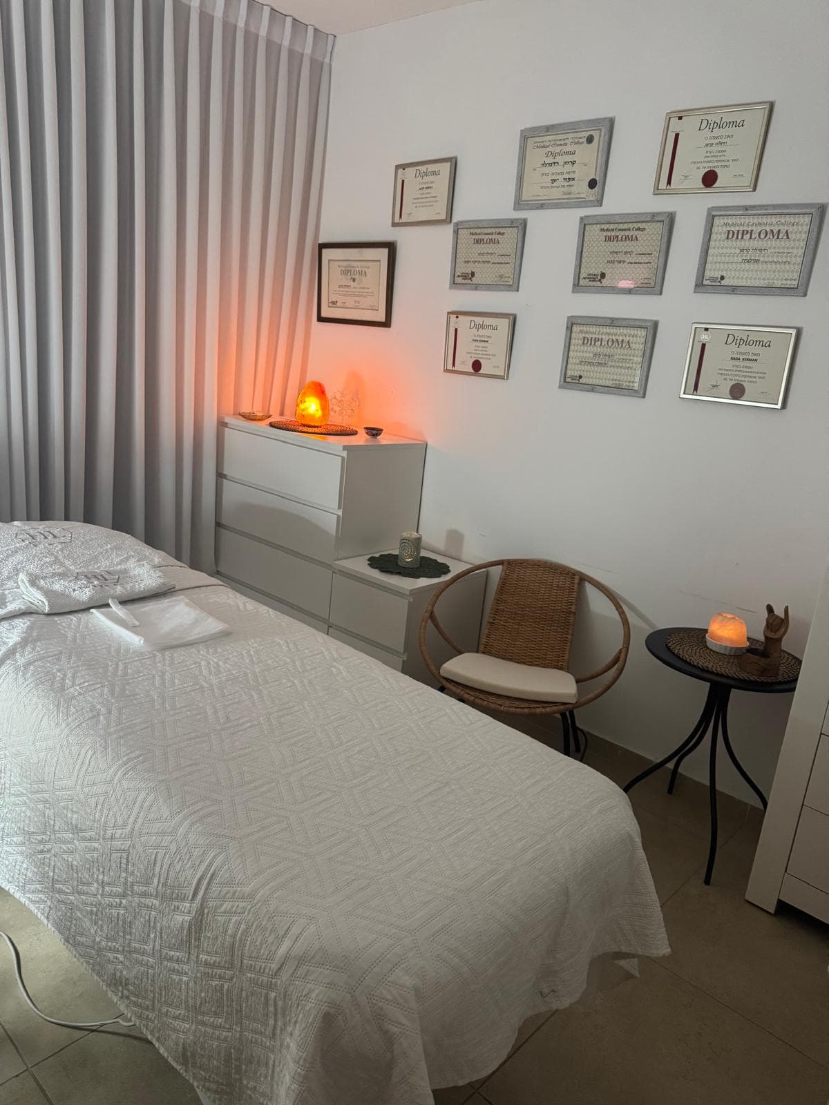 הקליניקה של רדה עם תעודות והסמכות